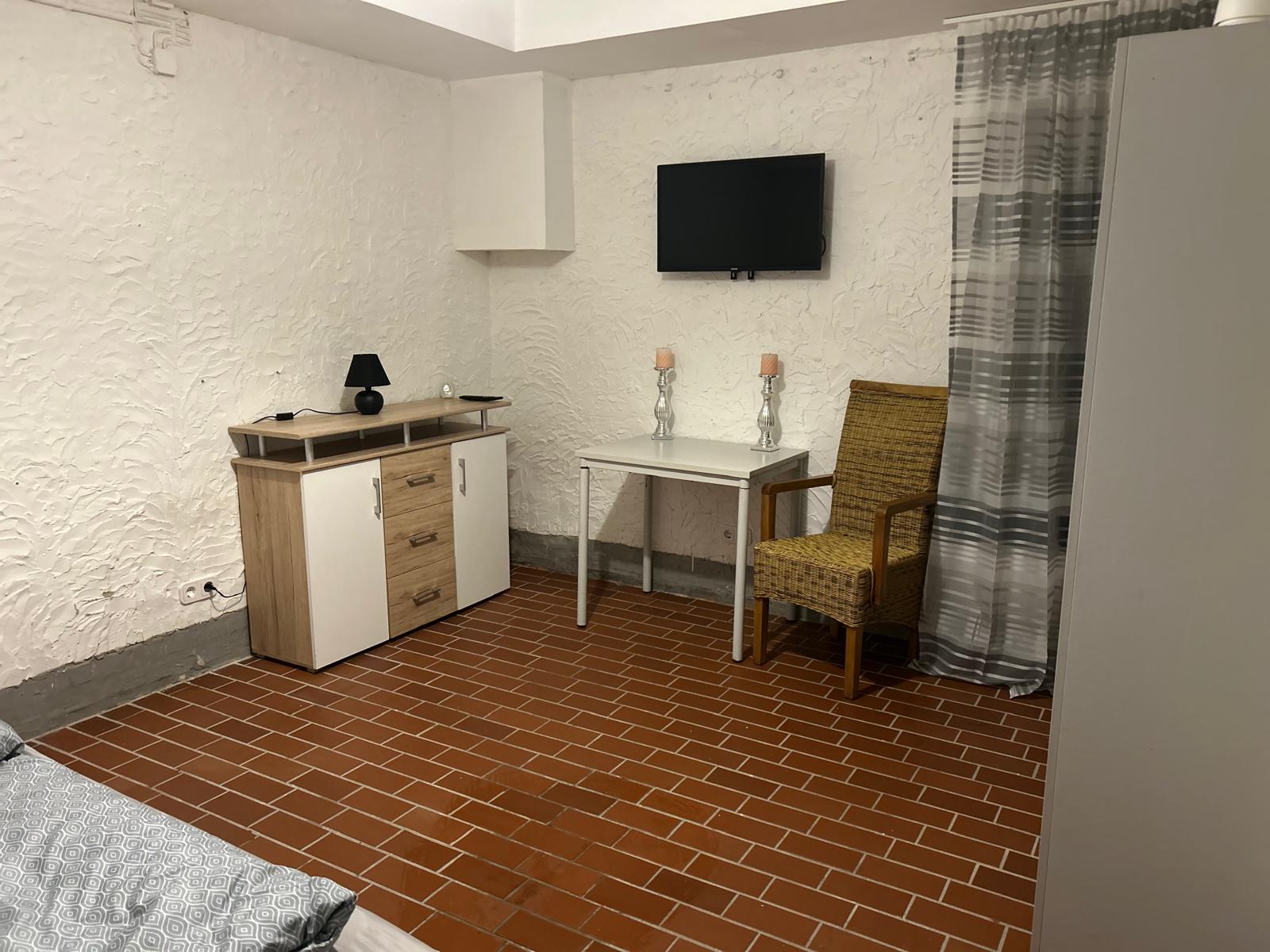 Einzelzimmer Nr. 3 in einer Kellerwohnung in 49716 Meppen - ab sofort verfügbar!